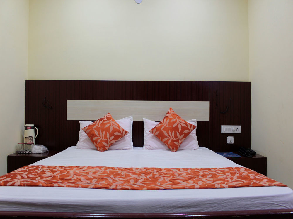 Oyo Rooms Old Station Road Бхубанешвара Экстерьер фото