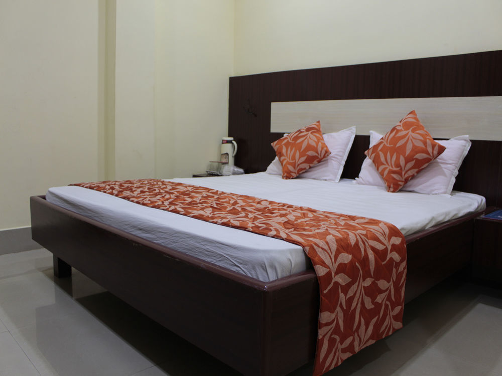 Oyo Rooms Old Station Road Бхубанешвара Экстерьер фото